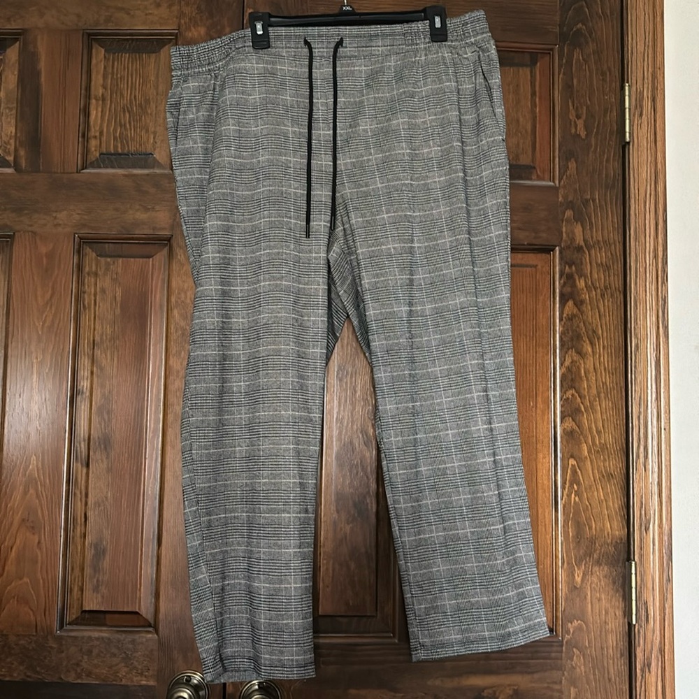 Stretchy plaid business pants